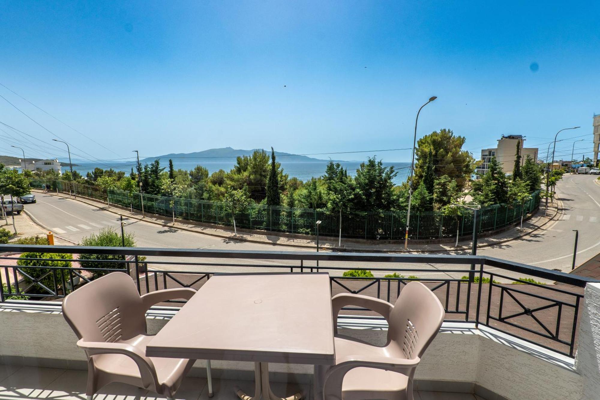 Sunkised Hotel Saranda Dış mekan fotoğraf