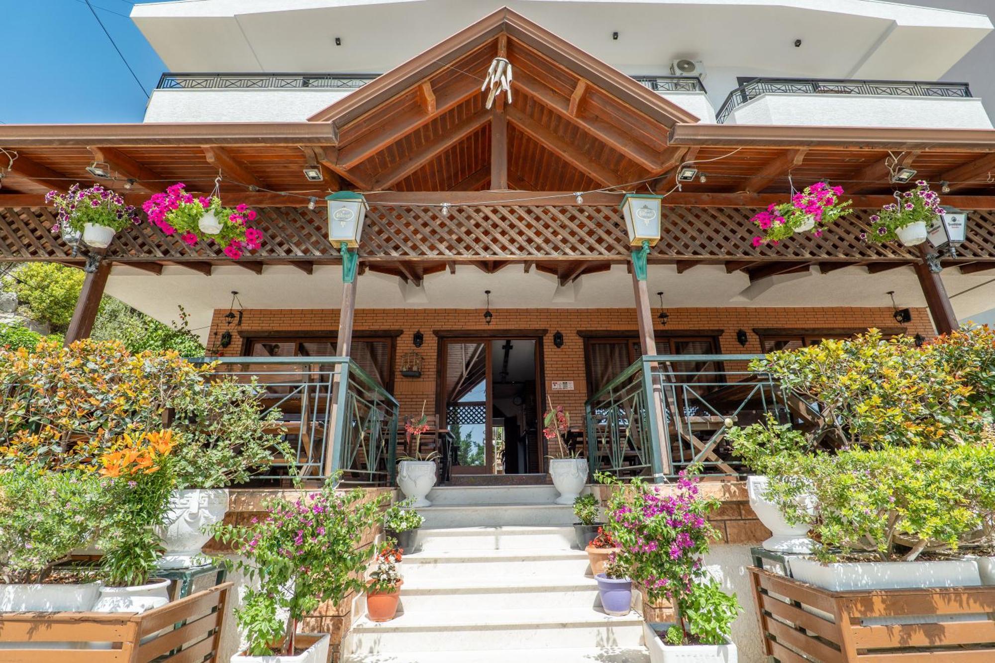 Sunkised Hotel Saranda Dış mekan fotoğraf