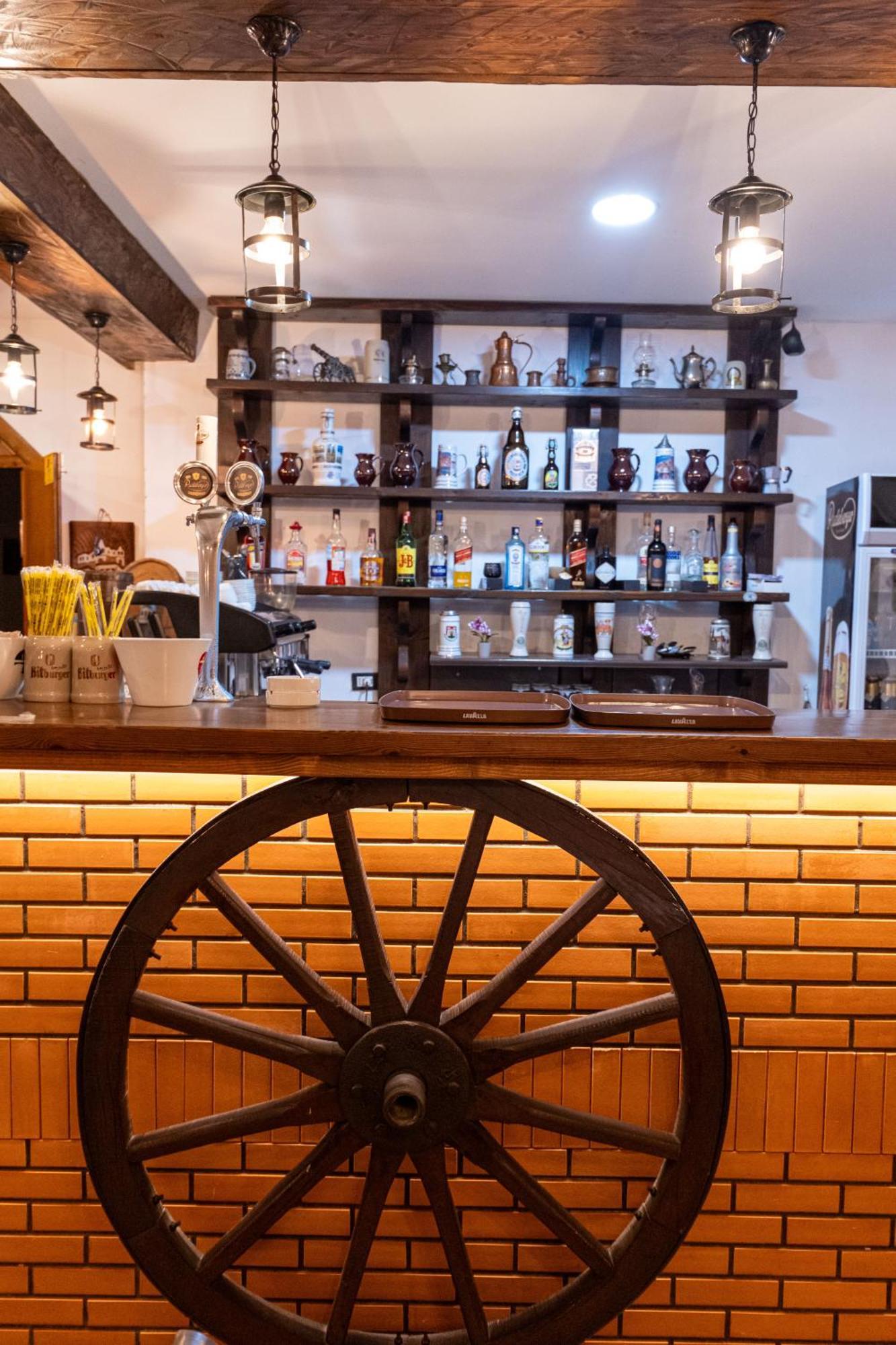 Sunkised Hotel Saranda Dış mekan fotoğraf
