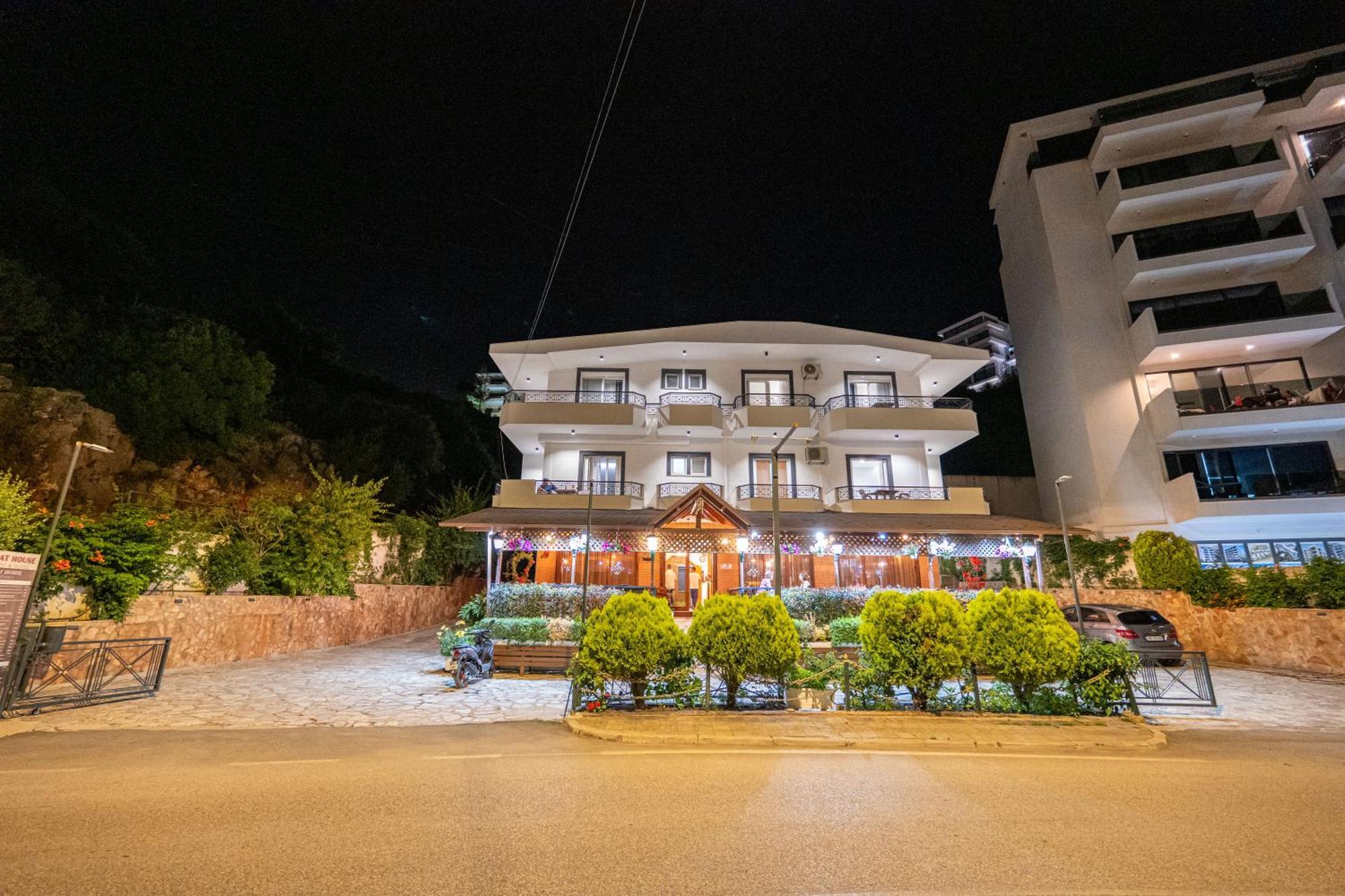 Sunkised Hotel Saranda Dış mekan fotoğraf