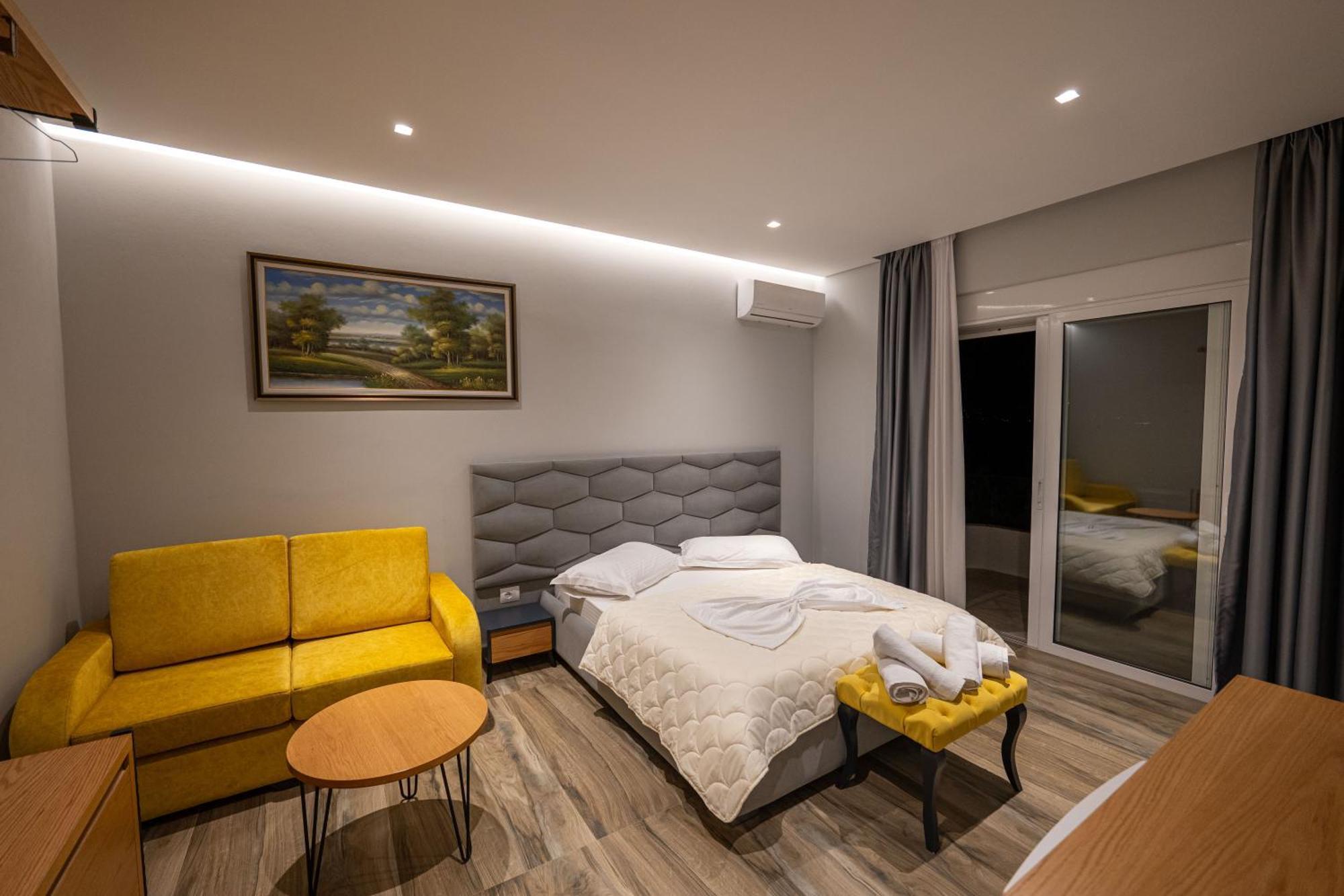 Sunkised Hotel Saranda Dış mekan fotoğraf