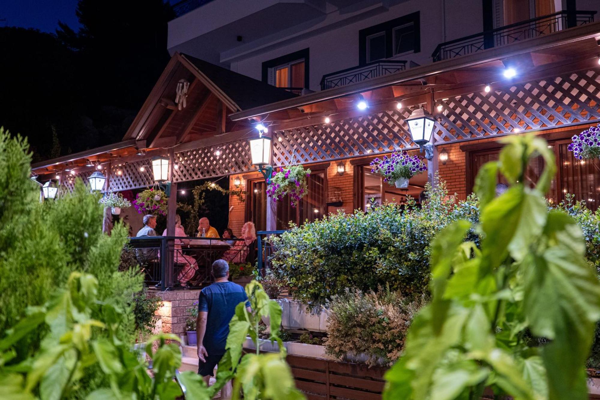 Sunkised Hotel Saranda Dış mekan fotoğraf
