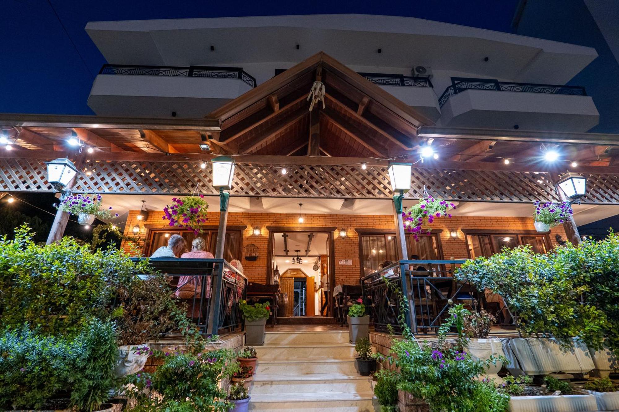 Sunkised Hotel Saranda Dış mekan fotoğraf